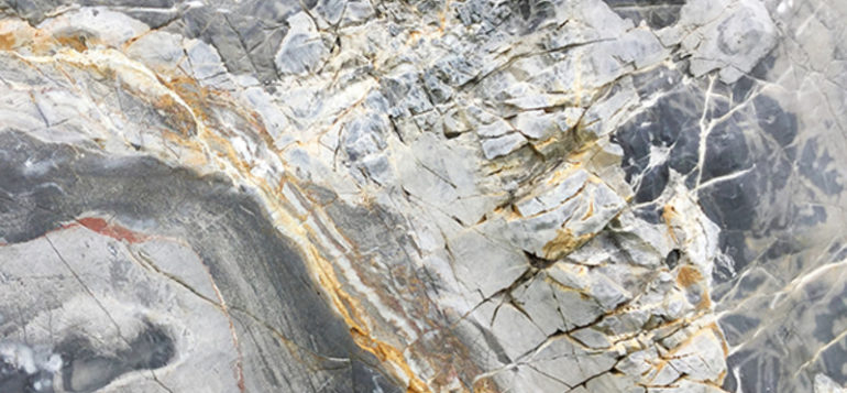 Гибкий камень Мурманит